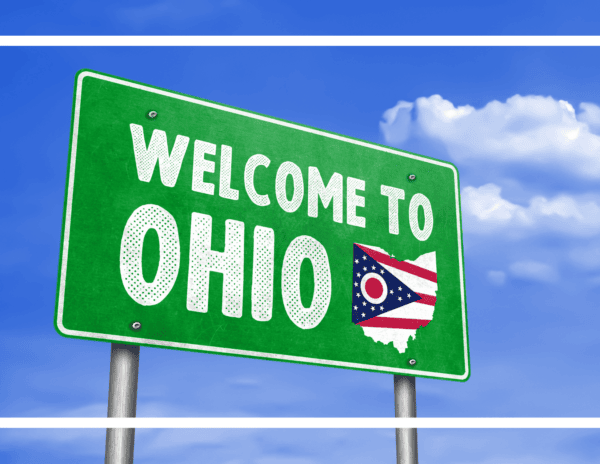 Green sign with text "welcome to ohio" on it