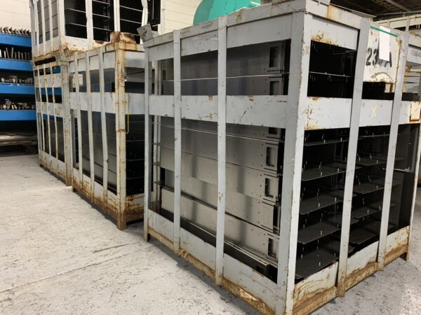 Metal containers